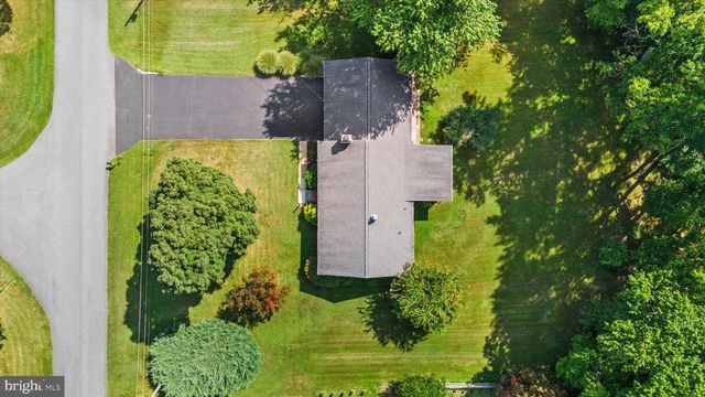40 LYRIC DR, Newark, DE 19702