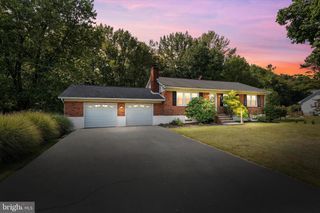 40 LYRIC DR, Newark, DE 19702