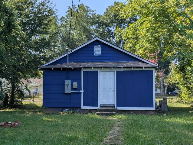 215 Spruce Street, Rossville, GA 30741