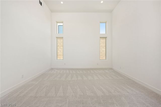 10950 Rossa Peak Avenue, Las Vegas, NV 89135