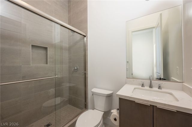 10950 Rossa Peak Avenue, Las Vegas, NV 89135