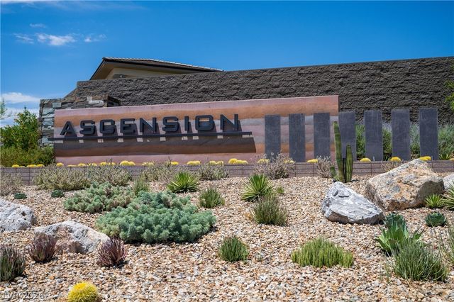 10950 Rossa Peak Avenue, Las Vegas, NV 89135