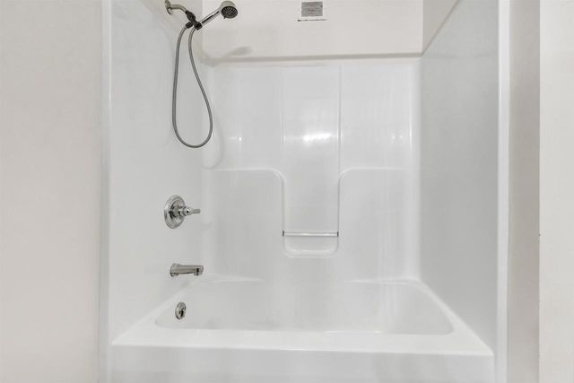 4642 RIDGE COURT, Manitowoc, WI 54220