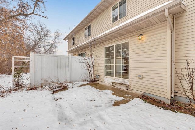 4642 RIDGE COURT, Manitowoc, WI 54220