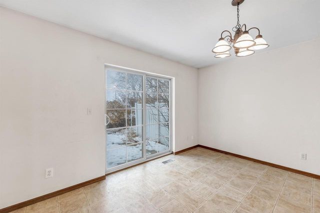 4642 RIDGE COURT, Manitowoc, WI 54220