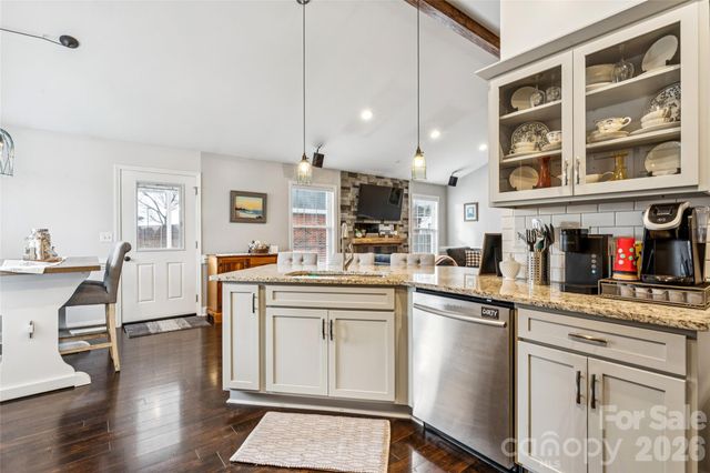 1911 Redwood Drive, Oakboro, NC 28129