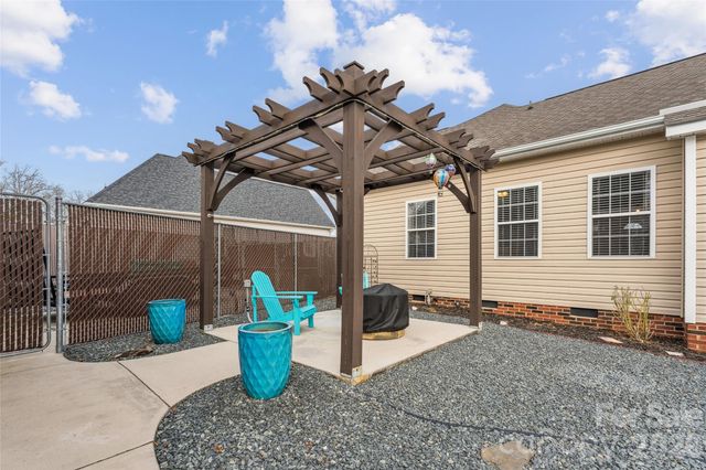 1911 Redwood Drive, Oakboro, NC 28129