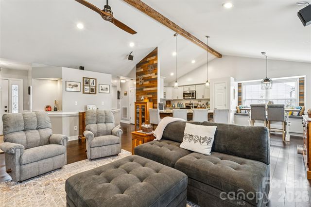 1911 Redwood Drive, Oakboro, NC 28129