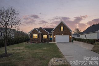 1911 Redwood Drive, Oakboro, NC 28129