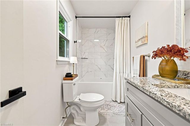 602 Merriweather Drive, King, NC 27021
