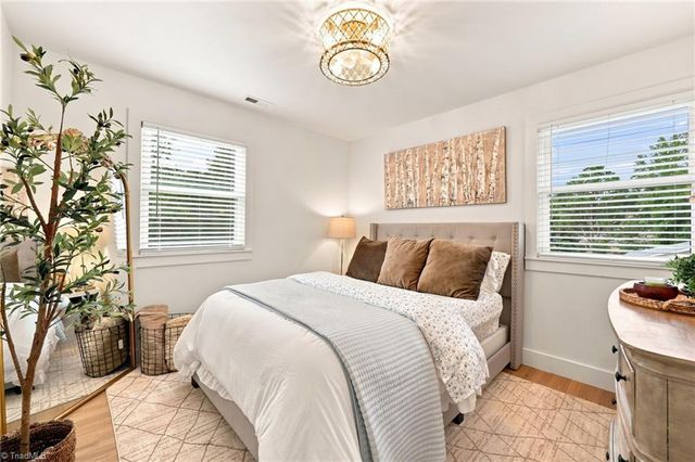 602 Merriweather Drive, King, NC 27021