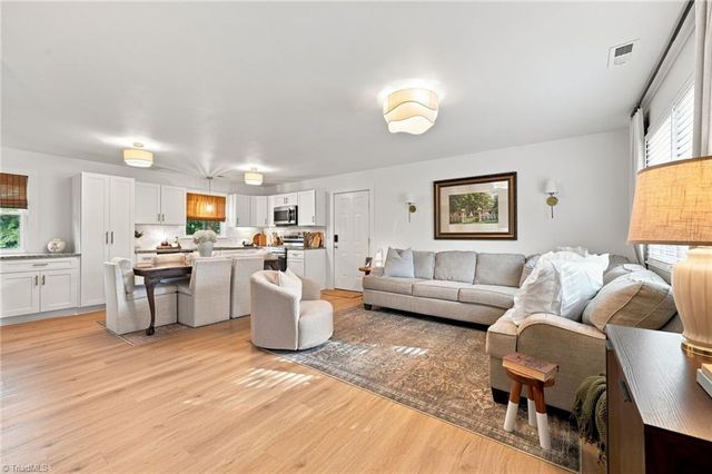 602 Merriweather Drive, King, NC 27021