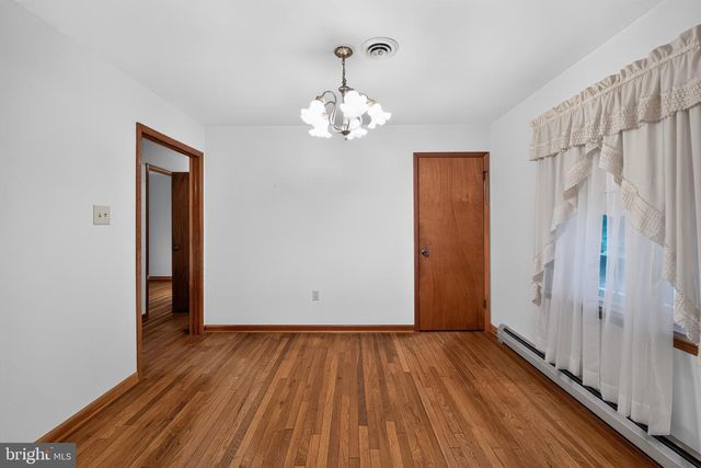 9810 WOODSBORO RD, Frederick, MD 21701