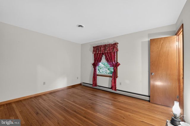 9810 WOODSBORO RD, Frederick, MD 21701