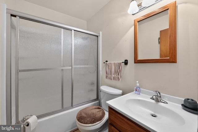 9810 WOODSBORO RD, Frederick, MD 21701