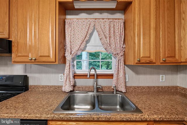 9810 WOODSBORO RD, Frederick, MD 21701