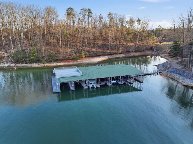 8510 Blue Heron Dr, Gainesville, GA 30506