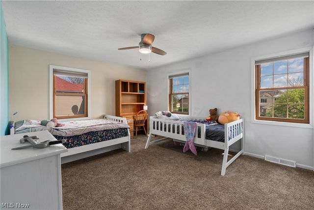 18256 Heritage Trail, Strongsville, OH 44136