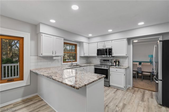 18256 Heritage Trail, Strongsville, OH 44136