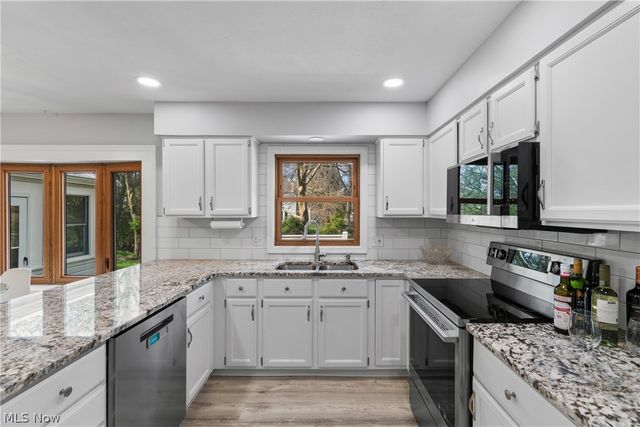 18256 Heritage Trail, Strongsville, OH 44136