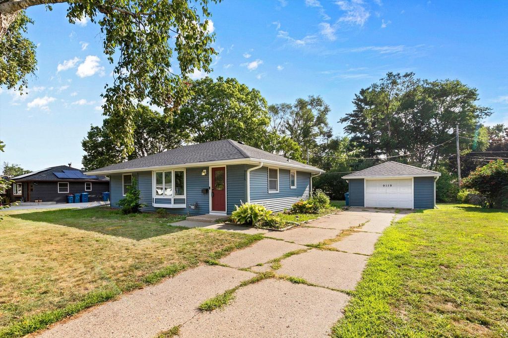 9119 Bloomington Avenue, Bloomington, MN 55425 — photo 2