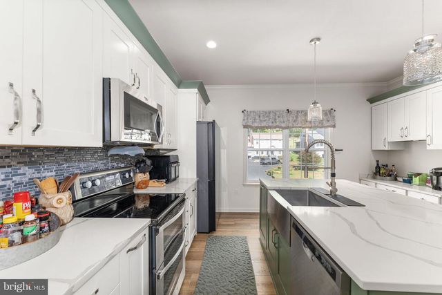 2434 HARPOON DR, Stafford, VA 22554