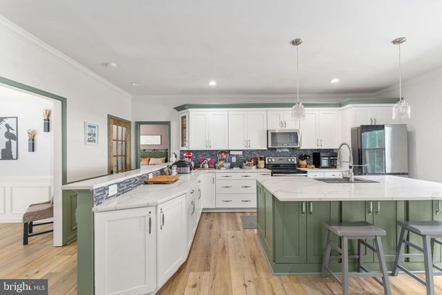 2434 HARPOON DR, Stafford, VA 22554