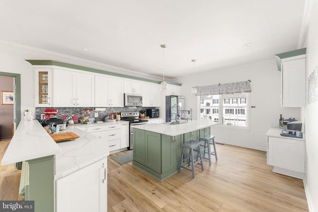 2434 HARPOON DR, Stafford, VA 22554