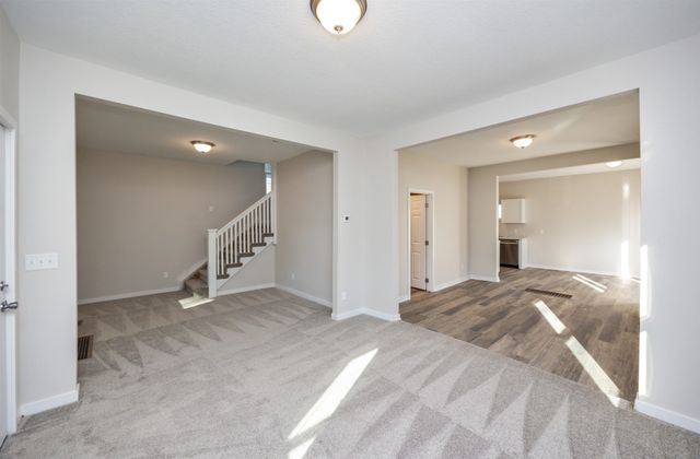 1332 E Sheridan Avenue, Des Moines, IA 50316