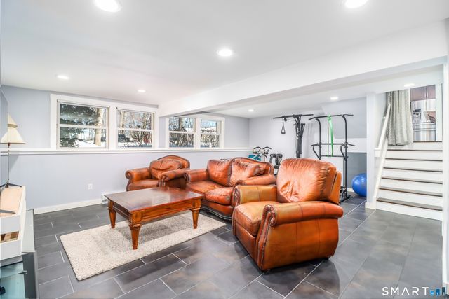 8 Marilyn Road, Brookfield, CT 06804