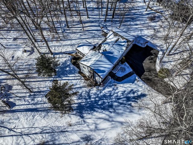 8 Marilyn Road, Brookfield, CT 06804