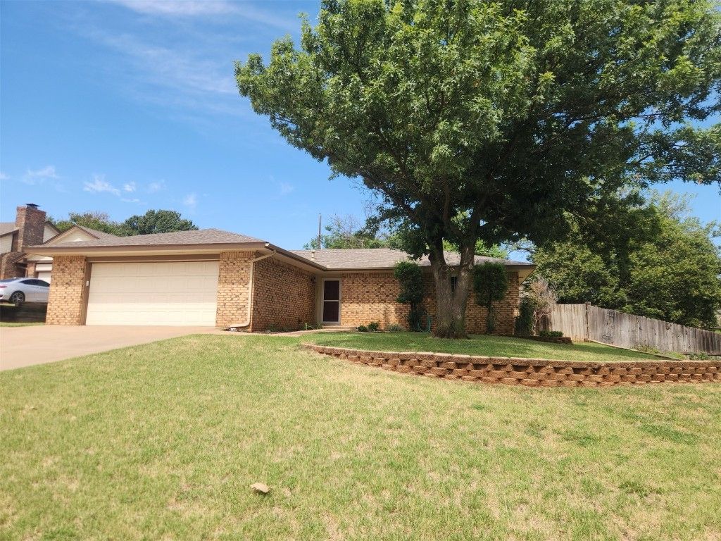 1209 N Indiana Street, Weatherford, OK 73096