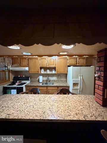 7422 MANCHESTER RD, Baltimore, MD 21222