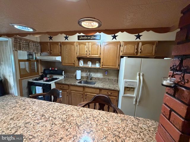 7422 MANCHESTER RD, Baltimore, MD 21222