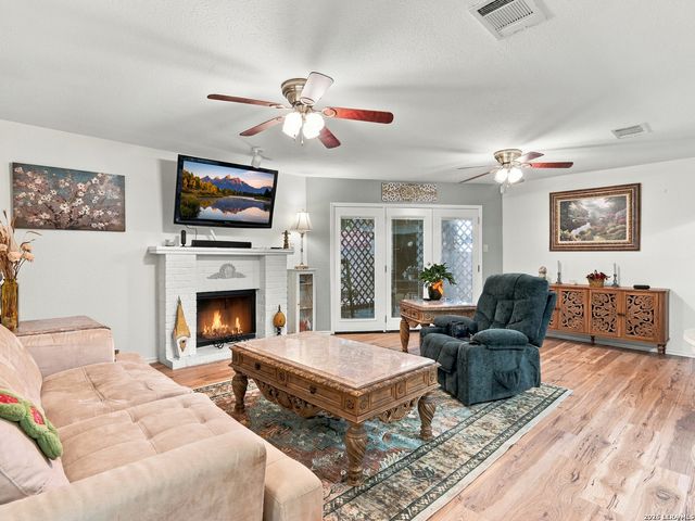 11520 Huebner Rd Apt 201, San Antonio, TX 78230