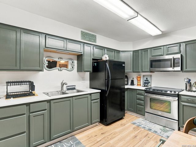 11520 Huebner Rd Apt 201, San Antonio, TX 78230