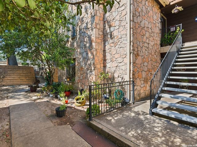 11520 Huebner Rd Apt 201, San Antonio, TX 78230