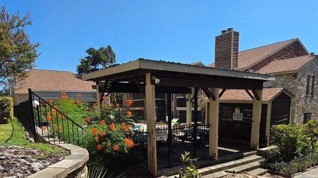 11520 Huebner Rd Apt 201, San Antonio, TX 78230