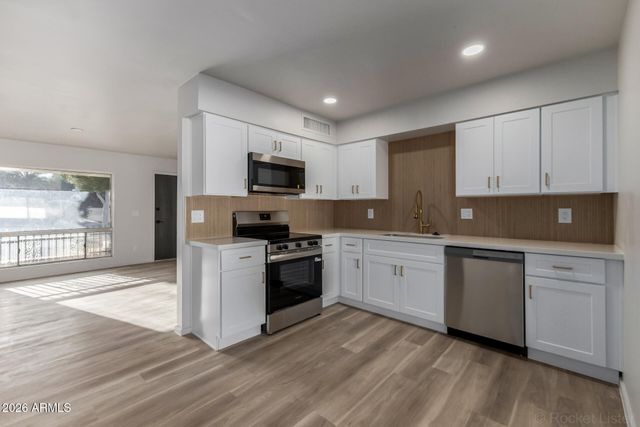 15419 N 20TH Street, Phoenix, AZ 85022