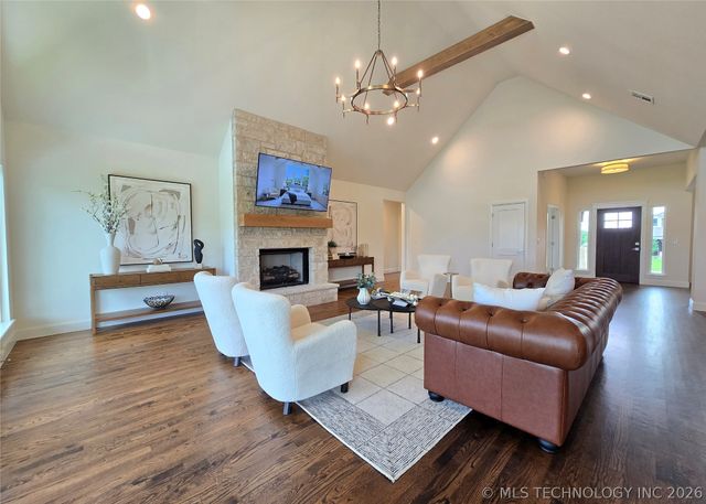 1831 E 44th Street, Sand Springs, OK 74063