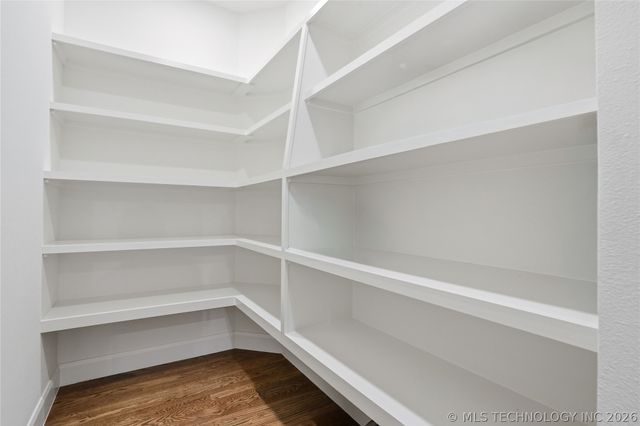 1831 E 44th Street, Sand Springs, OK 74063