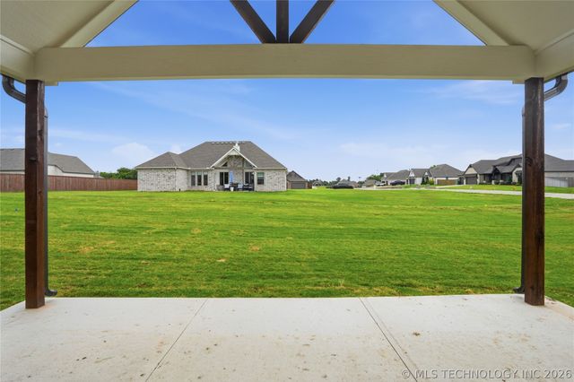 1831 E 44th Street, Sand Springs, OK 74063