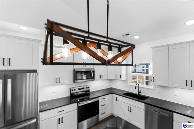 43 Betty Boyd Lane, Brandenburg, KY 40108