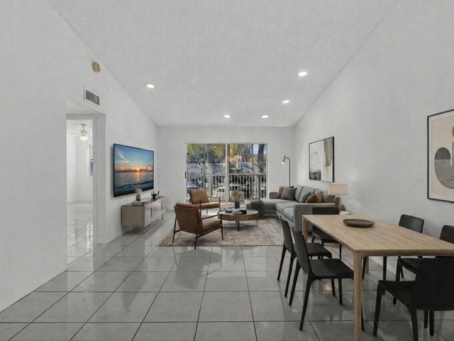 7663 Trent Drive 216, Tamarac, FL 33321