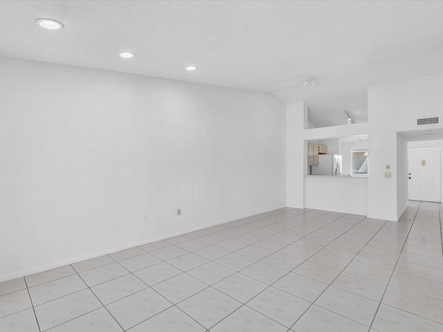 7663 Trent Drive 216, Tamarac, FL 33321