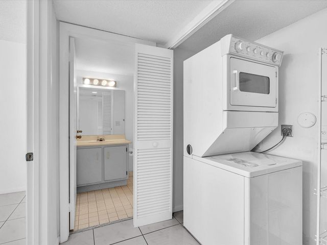 7663 Trent Drive 216, Tamarac, FL 33321