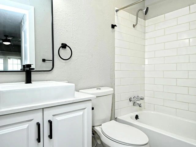 1720 Wooten Park DR 113, Austin, TX 78757