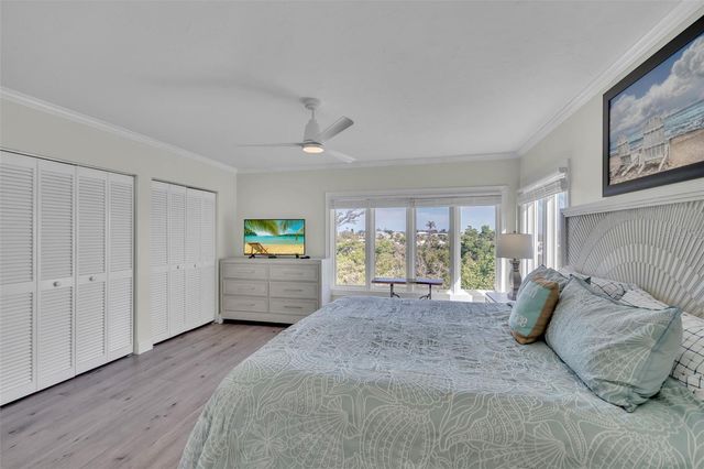 848 EVERGREEN WAY, Longboat Key, FL 34228