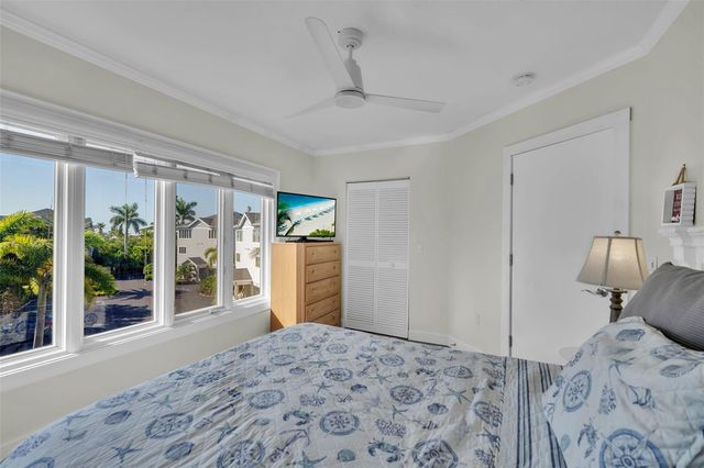 848 EVERGREEN WAY, Longboat Key, FL 34228