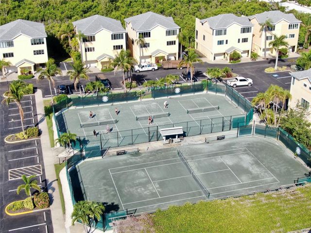 848 EVERGREEN WAY, Longboat Key, FL 34228